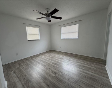 1767 Valencia Avenue - Photo Thumbnail 4