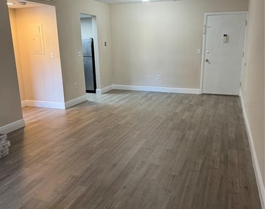 948 Lake Destiny Road - Photo Thumbnail 1