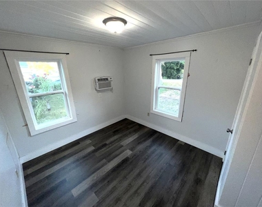 3031 Azalea Avenue - Photo Thumbnail 5