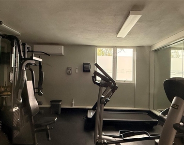 5245 Isla Verde Avenue - Photo Thumbnail 24