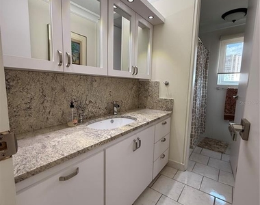 5245 Isla Verde Avenue - Photo Thumbnail 17