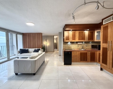 3103 Av. Isla Verde - Photo Thumbnail 14