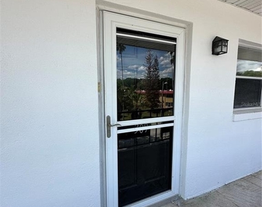 100 El Camino Drive - Photo Thumbnail 3