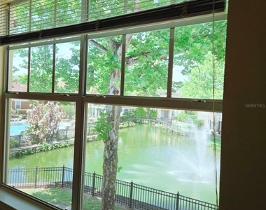 2422 White Magnolia Way - Photo Thumbnail 19