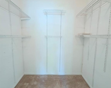 2422 White Magnolia Way - Photo Thumbnail 21