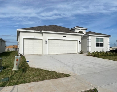 7152 Dilly Lake Avenue - Photo Thumbnail 1