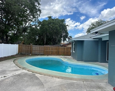 1716 Sprucewood Lane - Photo Thumbnail 20