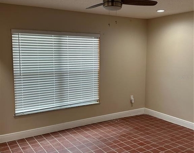 1716 Sprucewood Lane - Photo Thumbnail 11