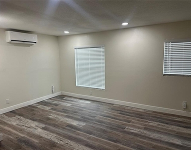 1716 Sprucewood Lane - Photo Thumbnail 21