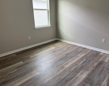 3345 Curlew Avenue - Photo Thumbnail 9