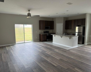 3345 Curlew Avenue - Photo Thumbnail 3
