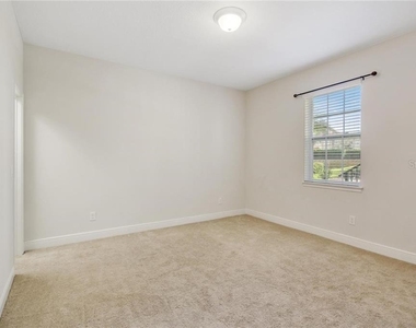 2213 Lobelia Drive - Photo Thumbnail 15