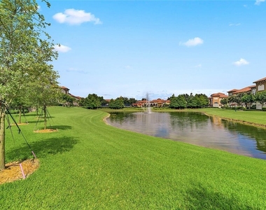 2213 Lobelia Drive - Photo Thumbnail 22