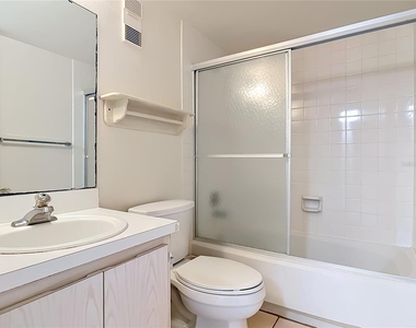 110 Cypress Woods Court - Photo Thumbnail 21