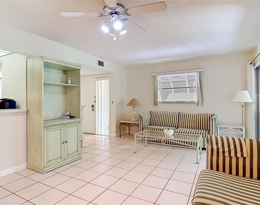 110 Cypress Woods Court - Photo Thumbnail 10