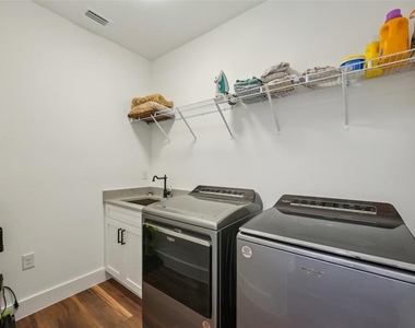7302 S Elliott Street - Photo Thumbnail 25