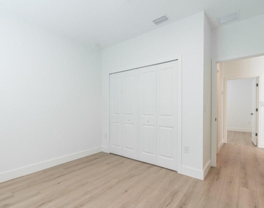 50 W 12th Street - Photo Thumbnail 16