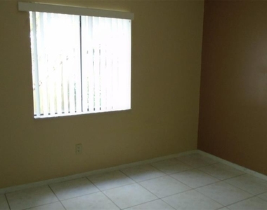 13107 Los Angeles Woods Lane - Photo Thumbnail 6