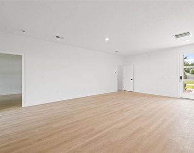 1663 Sw 167th Street - Photo Thumbnail 8