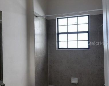 8407 Prestbury Drive - Photo Thumbnail 29