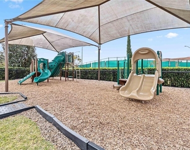 8407 Prestbury Drive - Photo Thumbnail 16