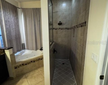 8407 Prestbury Drive - Photo Thumbnail 28