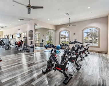8407 Prestbury Drive - Photo Thumbnail 14