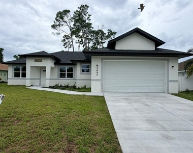 2693 Jeannin Drive - Photo Thumbnail 2