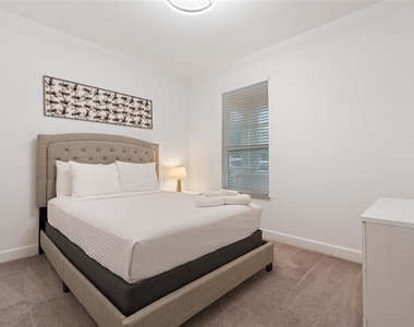 17522 Placidity Avenue - Photo Thumbnail 21