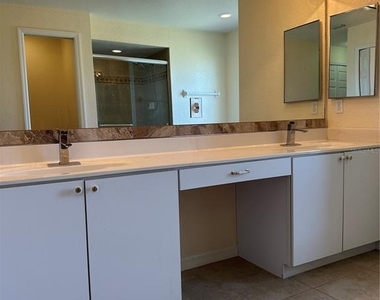 8171 Rocliff Avenue - Photo Thumbnail 16