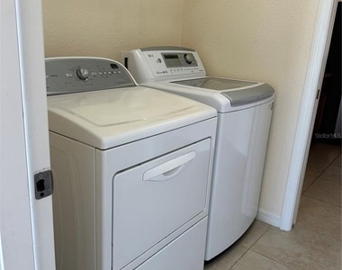 8171 Rocliff Avenue - Photo Thumbnail 6