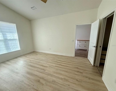 3635 Nw 26th Street - Photo Thumbnail 14