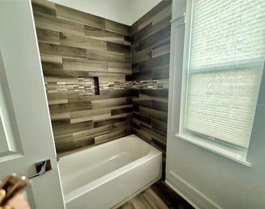 3635 Nw 26th Street - Photo Thumbnail 11