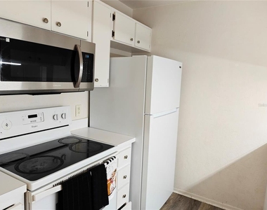 4000 Sw 23rd Street - Photo Thumbnail 8
