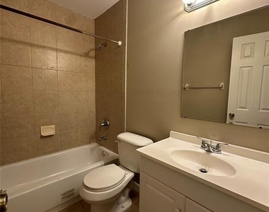 2422 Nw 4th Terrace - Photo Thumbnail 15