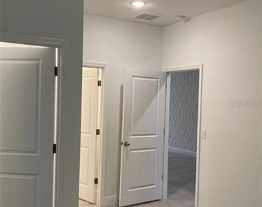 357 Marion Oaks Boulevard - Photo Thumbnail 5