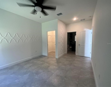357 Marion Oaks Boulevard - Photo Thumbnail 4