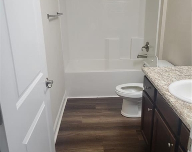 42 Eagle Lake Drive - Photo Thumbnail 10