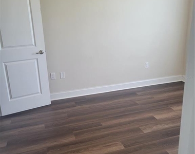 42 Eagle Lake Drive - Photo Thumbnail 11