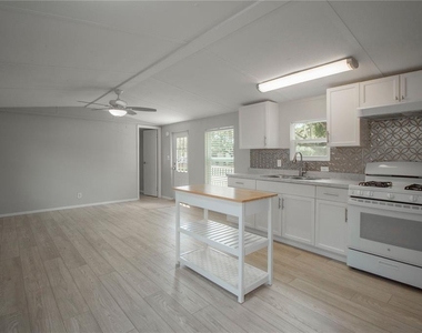 28 Shady Lane S - Photo Thumbnail 3