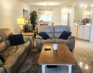 307 Pine Hollow Circle - Photo Thumbnail 21