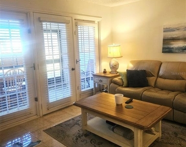 307 Pine Hollow Circle - Photo Thumbnail 14