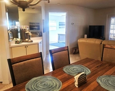 307 Pine Hollow Circle - Photo Thumbnail 10