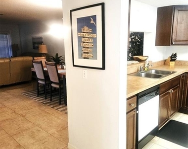 307 Pine Hollow Circle - Photo Thumbnail 38