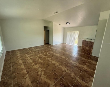 2723 Yacolt Avenue - Photo Thumbnail 5