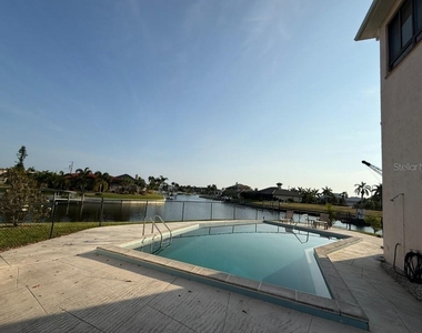 1204 Spanish Cay Lane - Photo Thumbnail 11