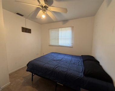 2402 9th Street E - Photo Thumbnail 10