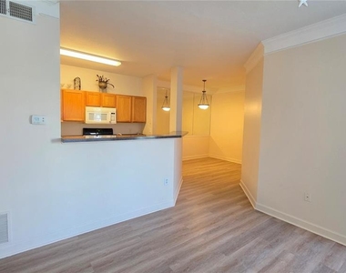 4802 51st Street W - Photo Thumbnail 8