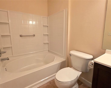 4802 51st Street W - Photo Thumbnail 10