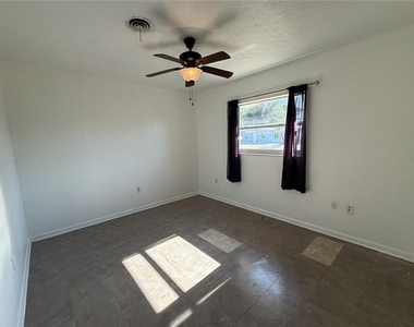 915 14th Street E - Photo Thumbnail 20